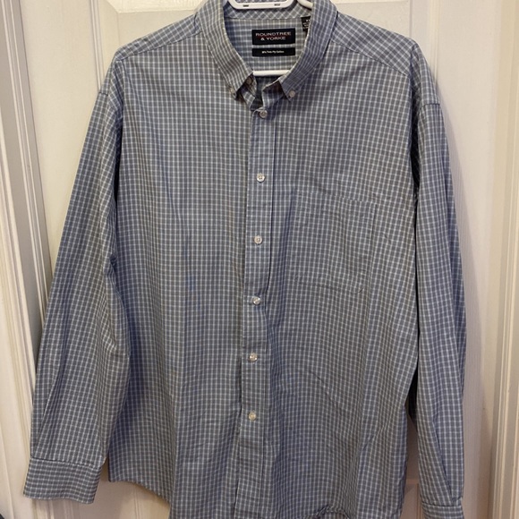 Roundtree and Yorke men’s casual dress shirt size extra large Worn rarely - Picture 2 of 4